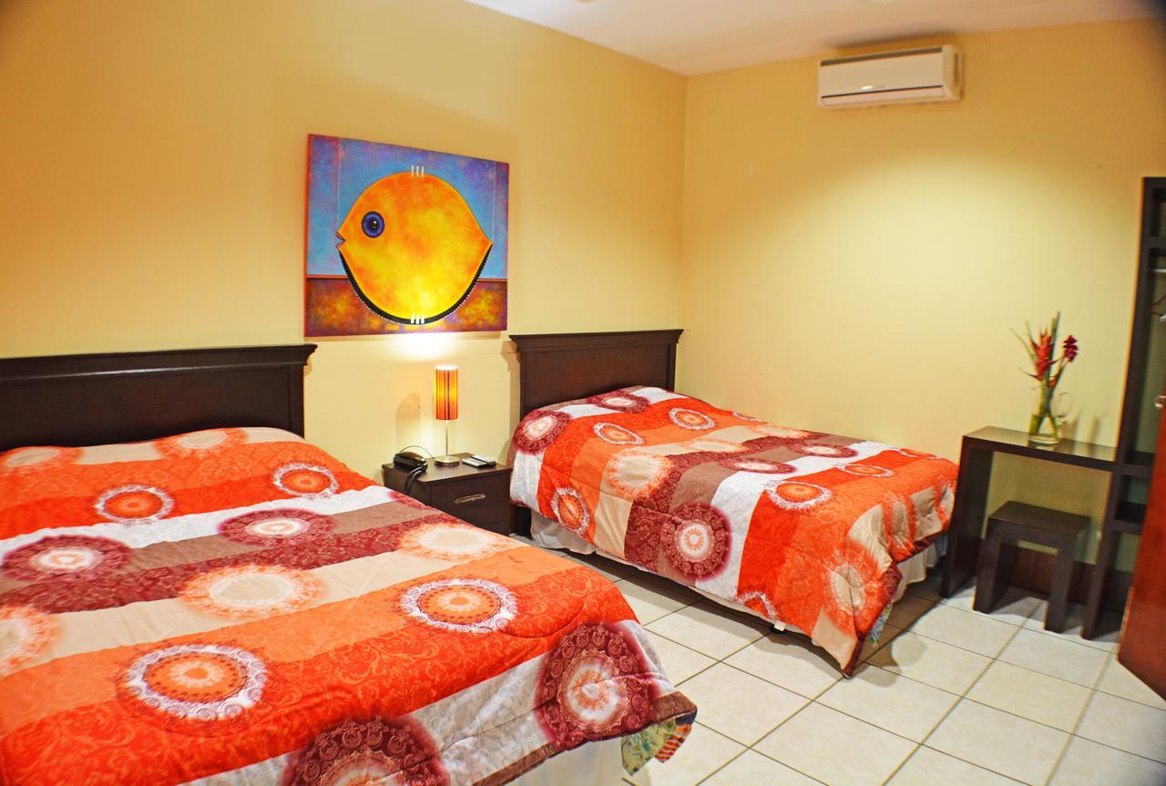 Hotel Plaza Cosiguina ชีนันเดกา ภายนอก รูปภาพ